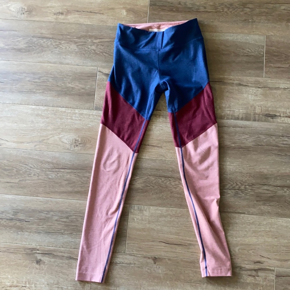 Outdoor voices leggings